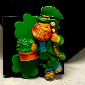 St Patrick’s day pin and earrings